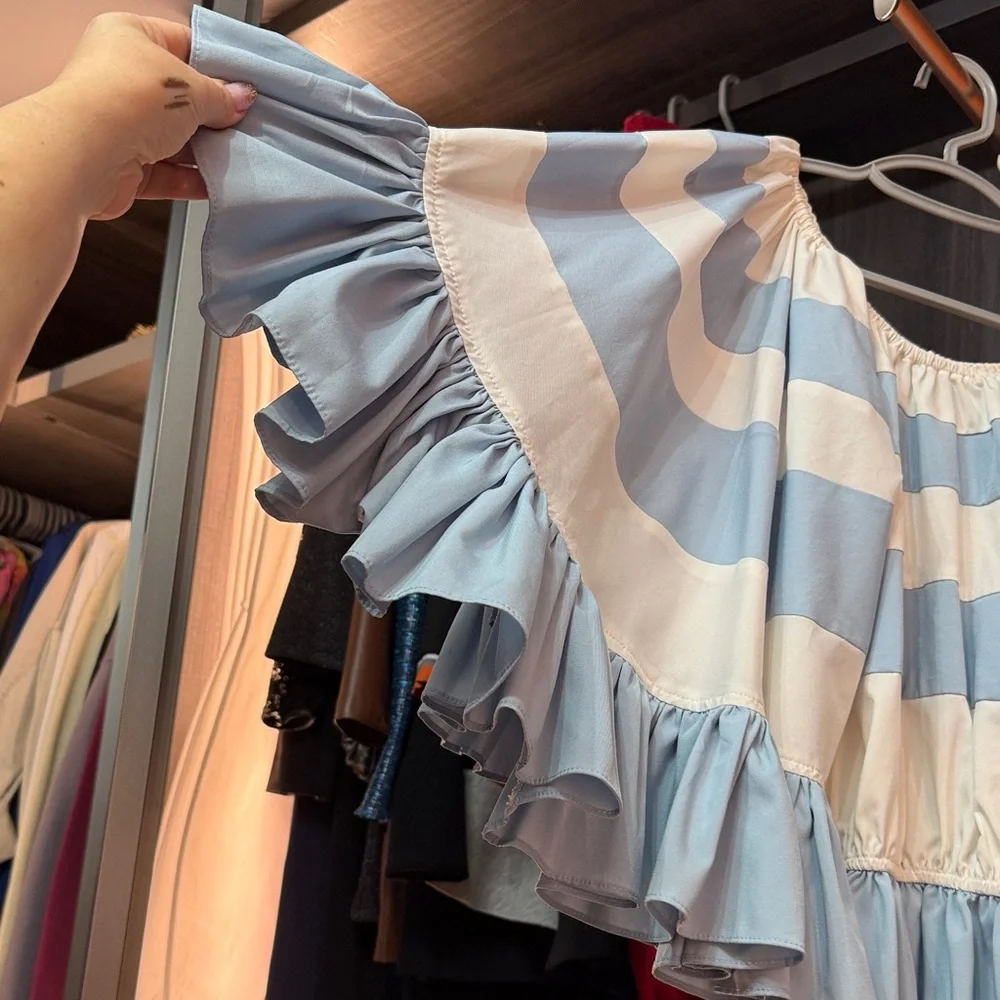 Boohoo Striped Ruffle Sleeve Crop Top - Picture 2 of 5